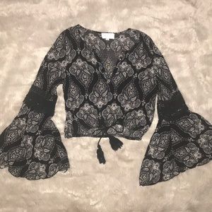 Kendall + Kylie crop top